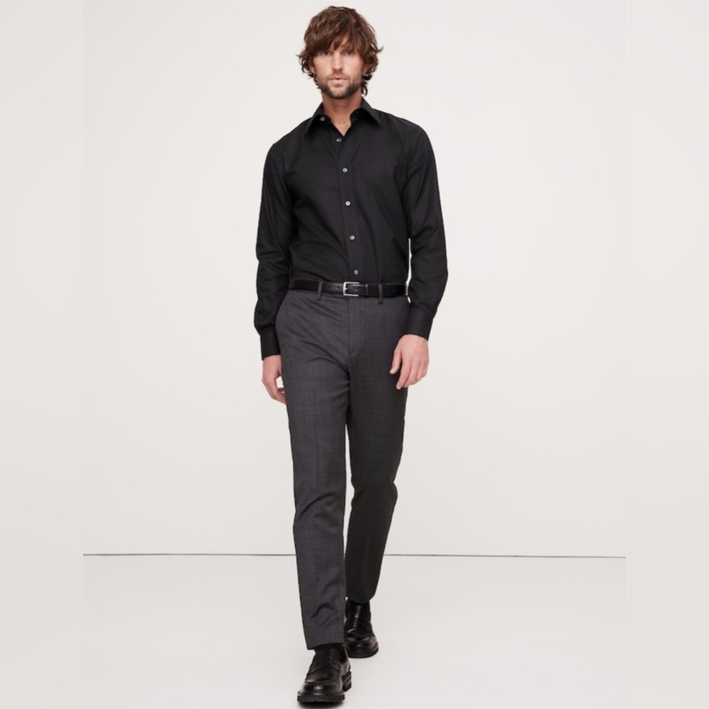 NWT Banana Republic Slim Wrinkle Resistant Black Dress Shirt Size Large.